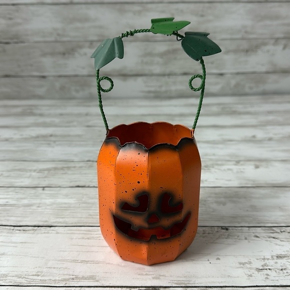 Halloween metal  pumpkin jack o lantern decoration 8”x 3” - Picture 1 of 5